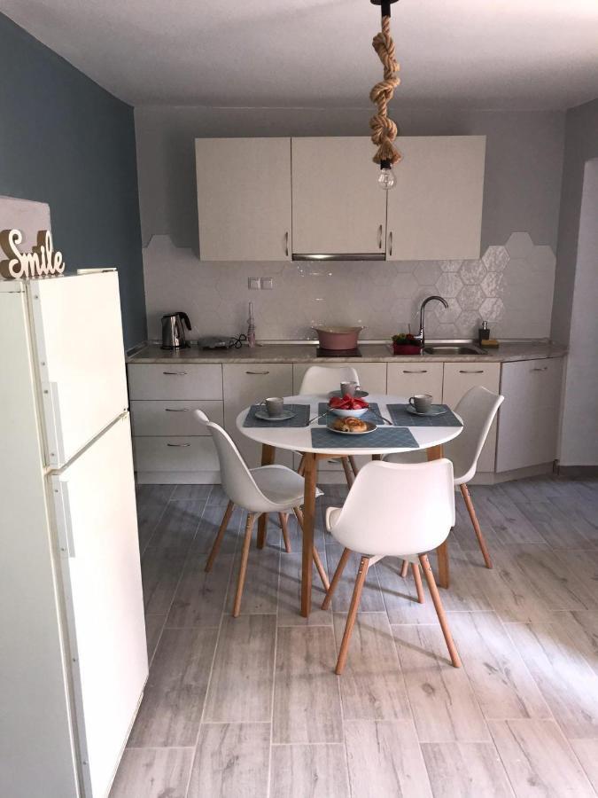 Harmony Apartment Nea Karvali Kültér fotó